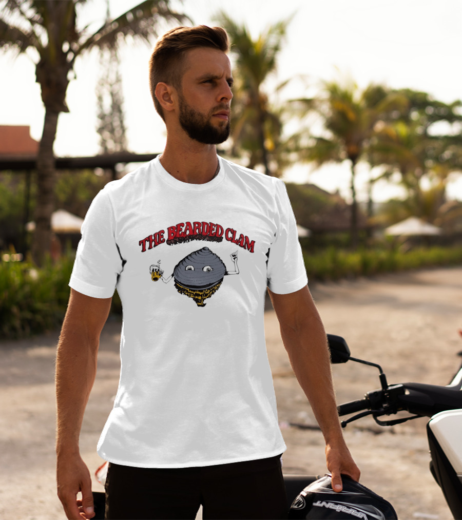 The Bearded Clam Cartoon Drinking Beer T-Shirt