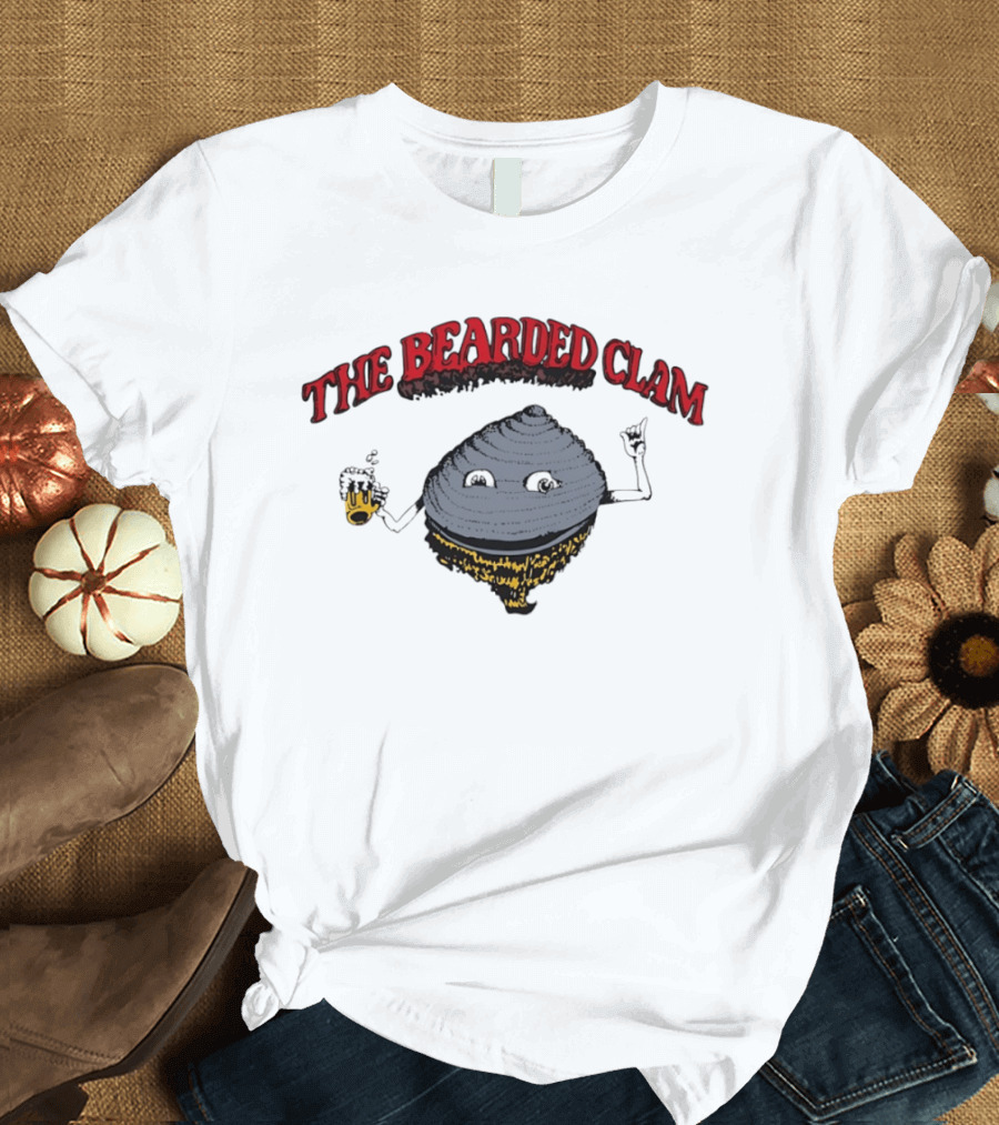 The Bearded Clam Cartoon Drinking Beer T-Shirt