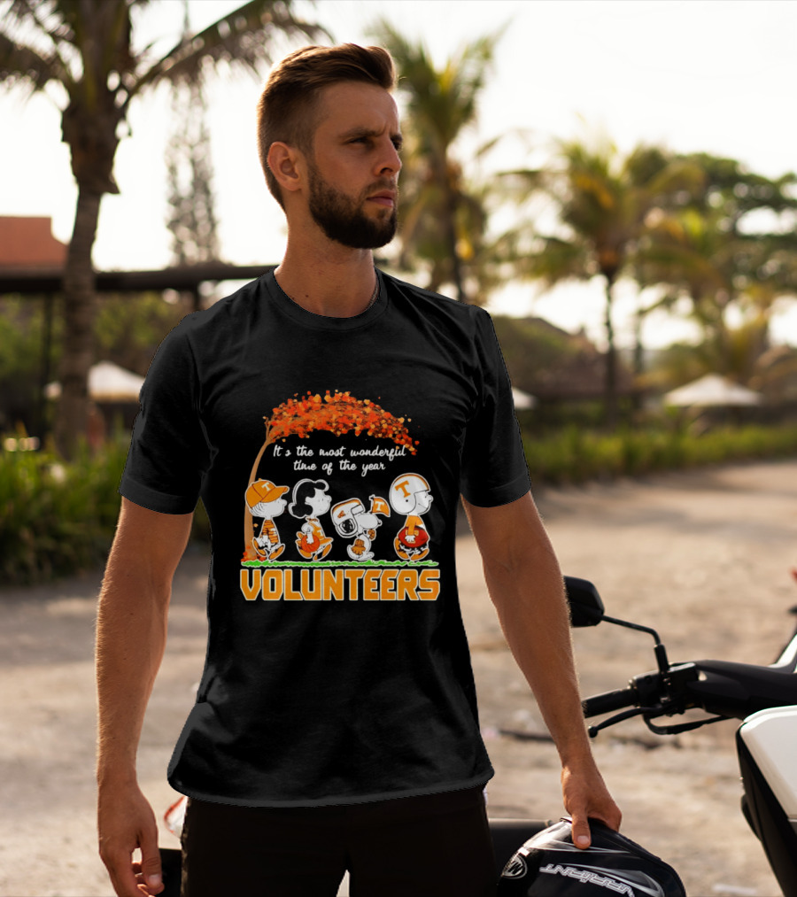 Peanuts Characters Tennessee Volunteers It's The Most Wonderful Time Of The Year T-Shirt