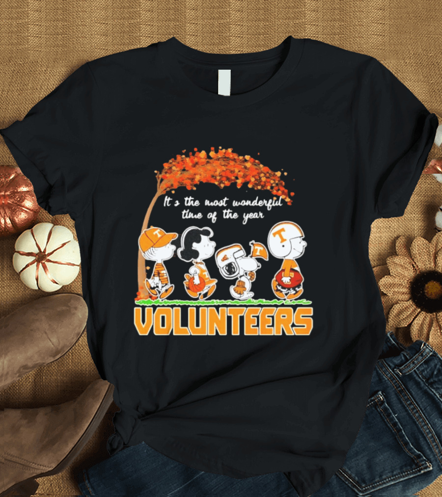 Peanuts Characters Tennessee Volunteers It's The Most Wonderful Time Of The Year T-Shirt