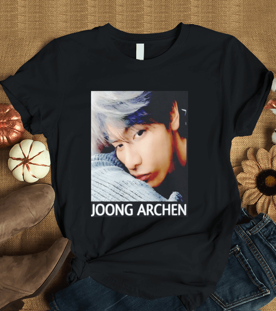 Joong Archen Thai Actor Close Up Pillow T-Shirt