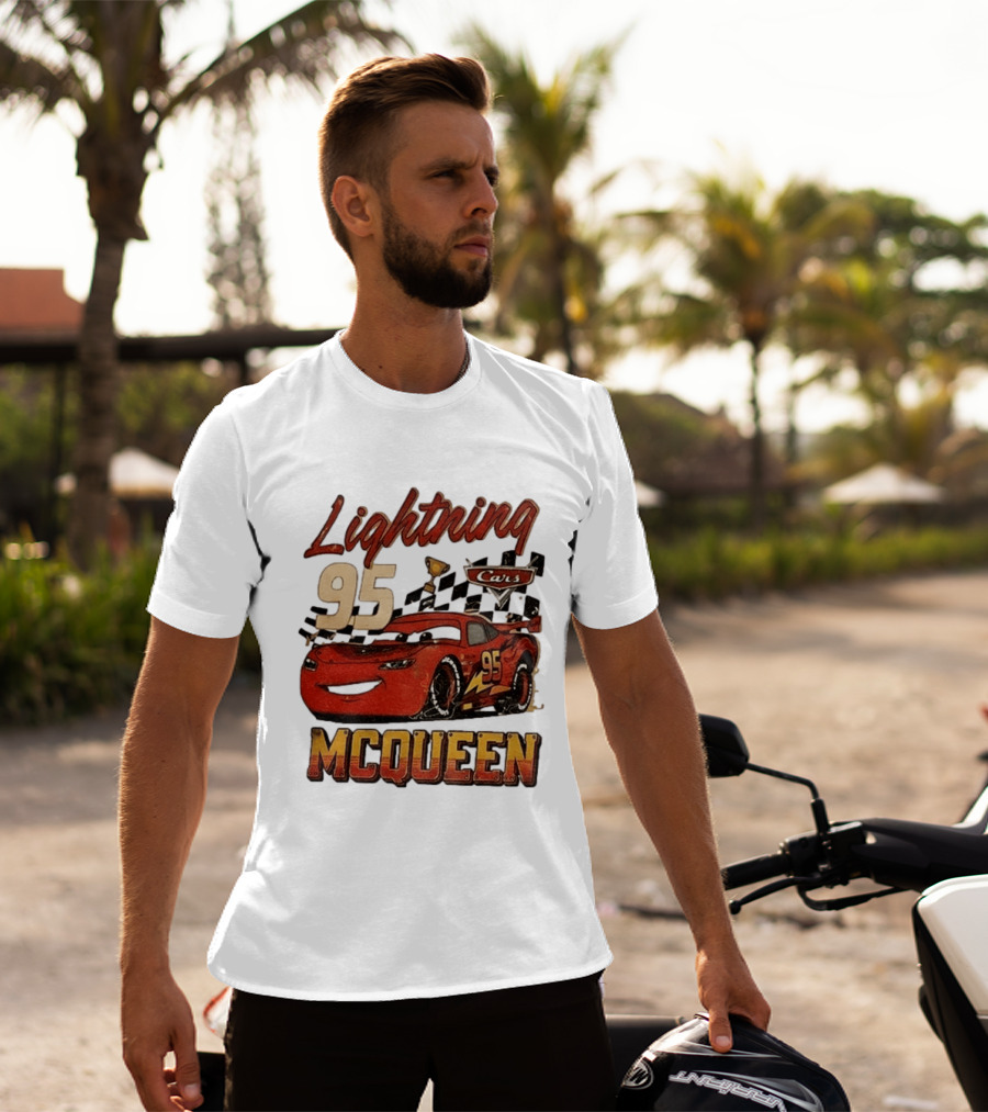 Lightning McQueen 95 Cars Trophy Checkered Flags Disney Pixar T-Shirt