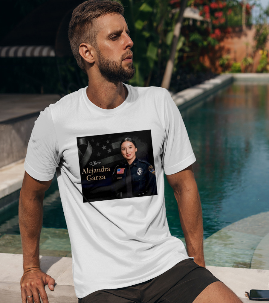 Officer Alejandra Garza Memorial Tribute With Flag And Ribbon T-Shirt