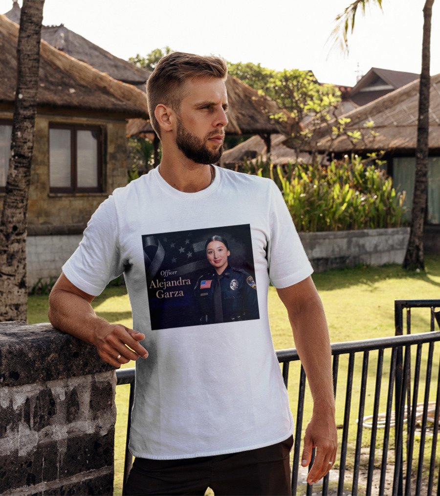 Officer Alejandra Garza Memorial Tribute With Flag And Ribbon T-Shirt