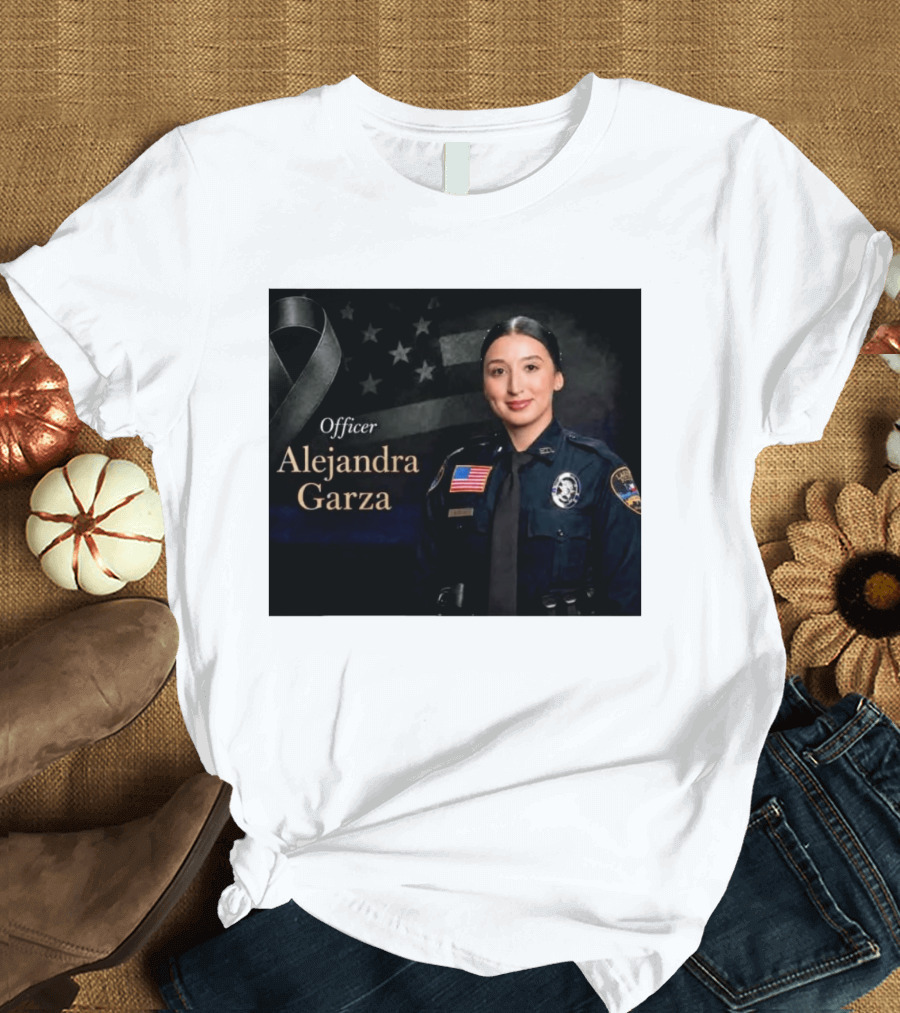 Officer Alejandra Garza Memorial Tribute With Flag And Ribbon T-Shirt