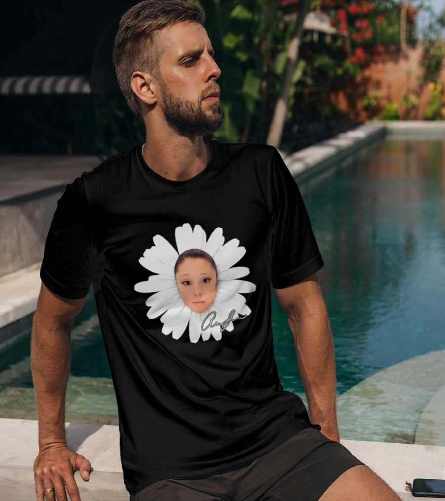 Ariana Petal Daisy Meme Face Cute Signature T-Shirt
