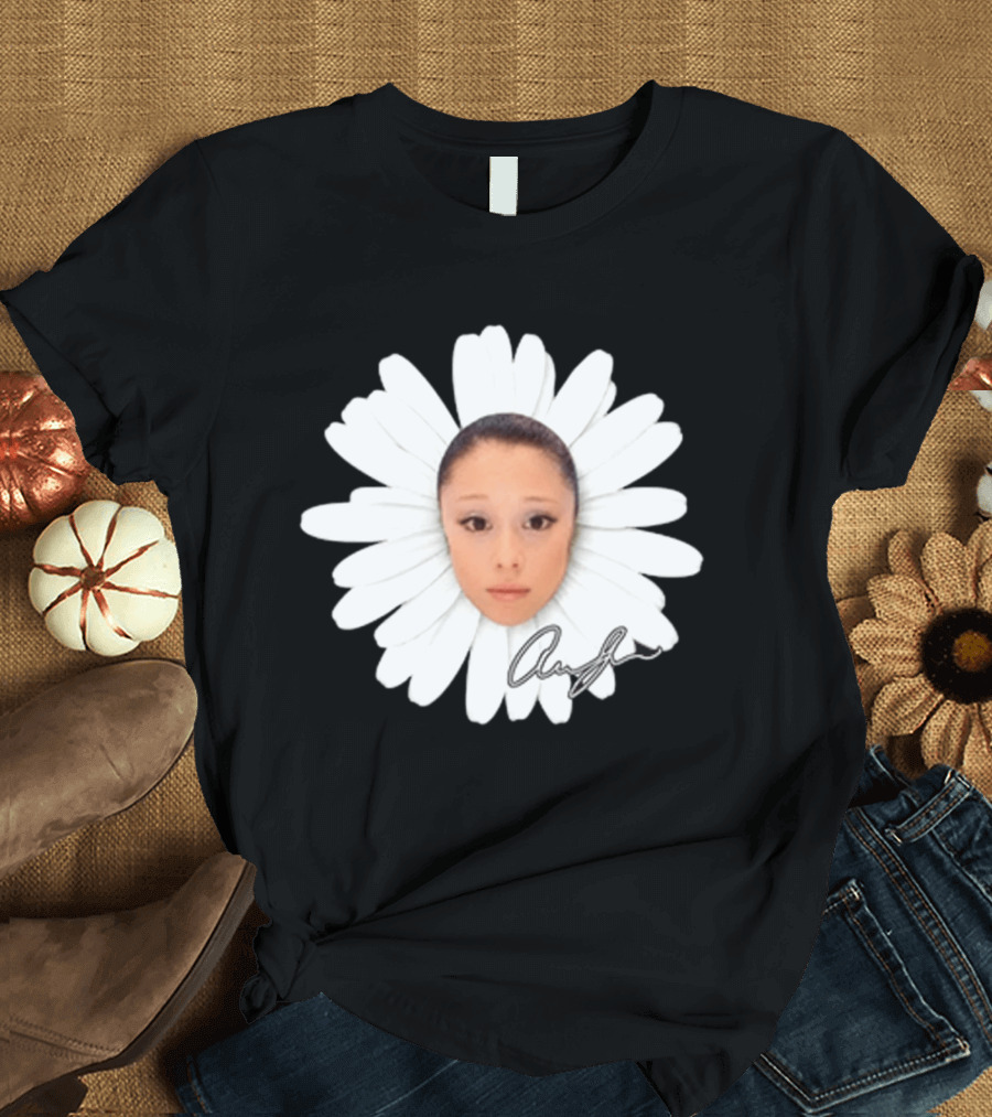 Ariana Petal Daisy Meme Face Cute Signature T-Shirt
