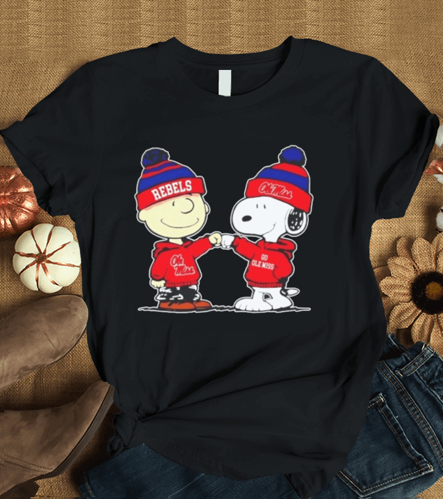 Ole Miss Rebels Snoopy Charlie Brown Fist Bump Go Ole Miss T-Shirt