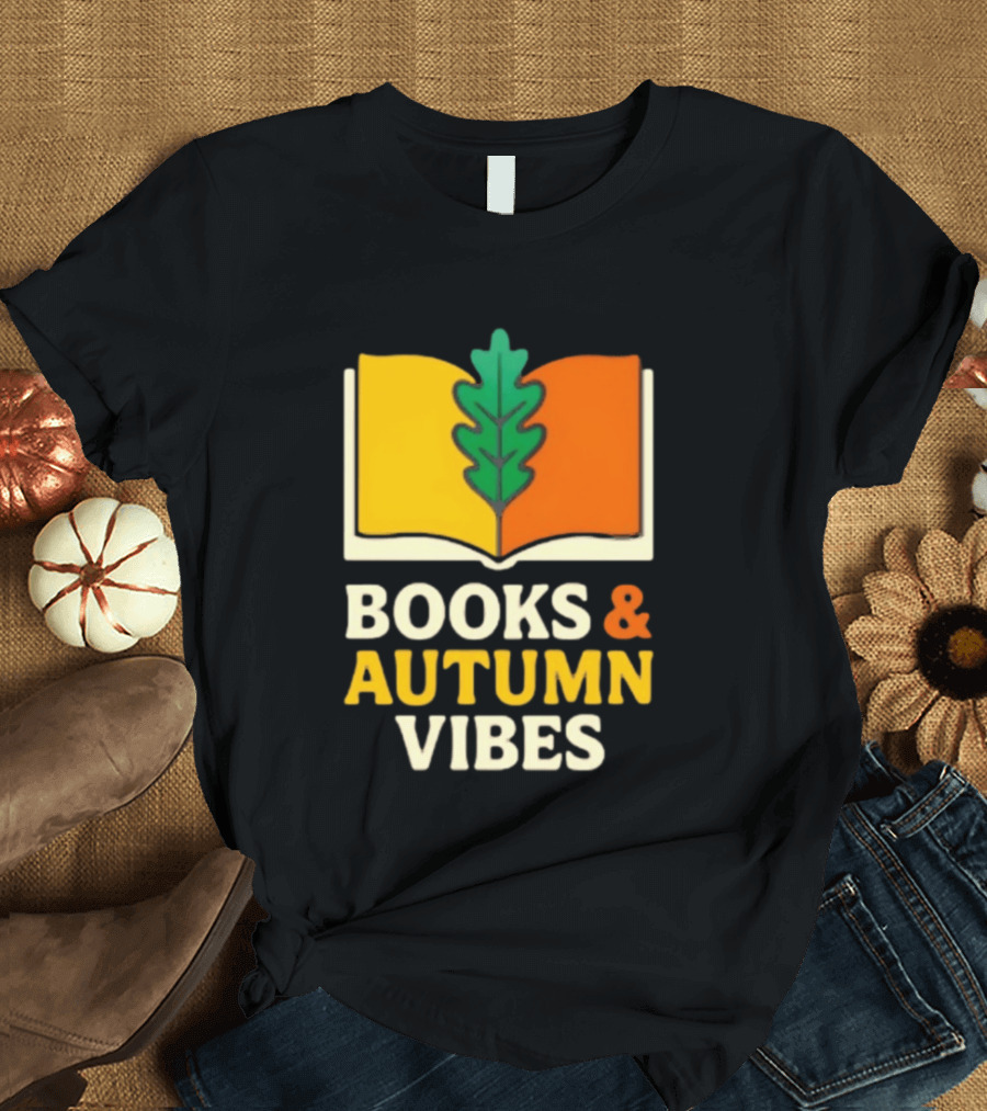 Books And Autumn Vibes Cozy Reading Season T-Shirt