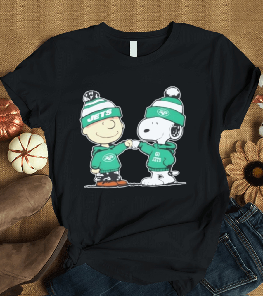 Original Peanuts Charlie Brown Snoopy New York Jets Fist Bump Go Jets Football T-Shirt
