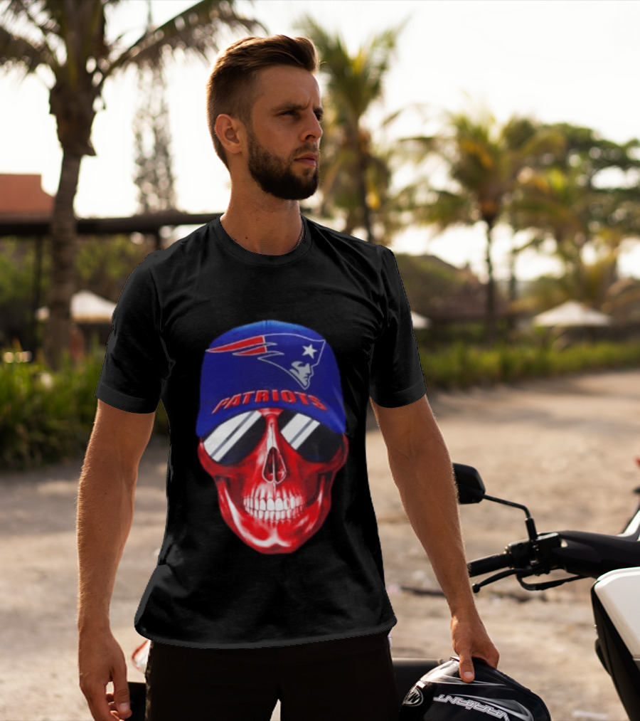 New England Patriots Cap Skull Smiling For Fans T-Shirt