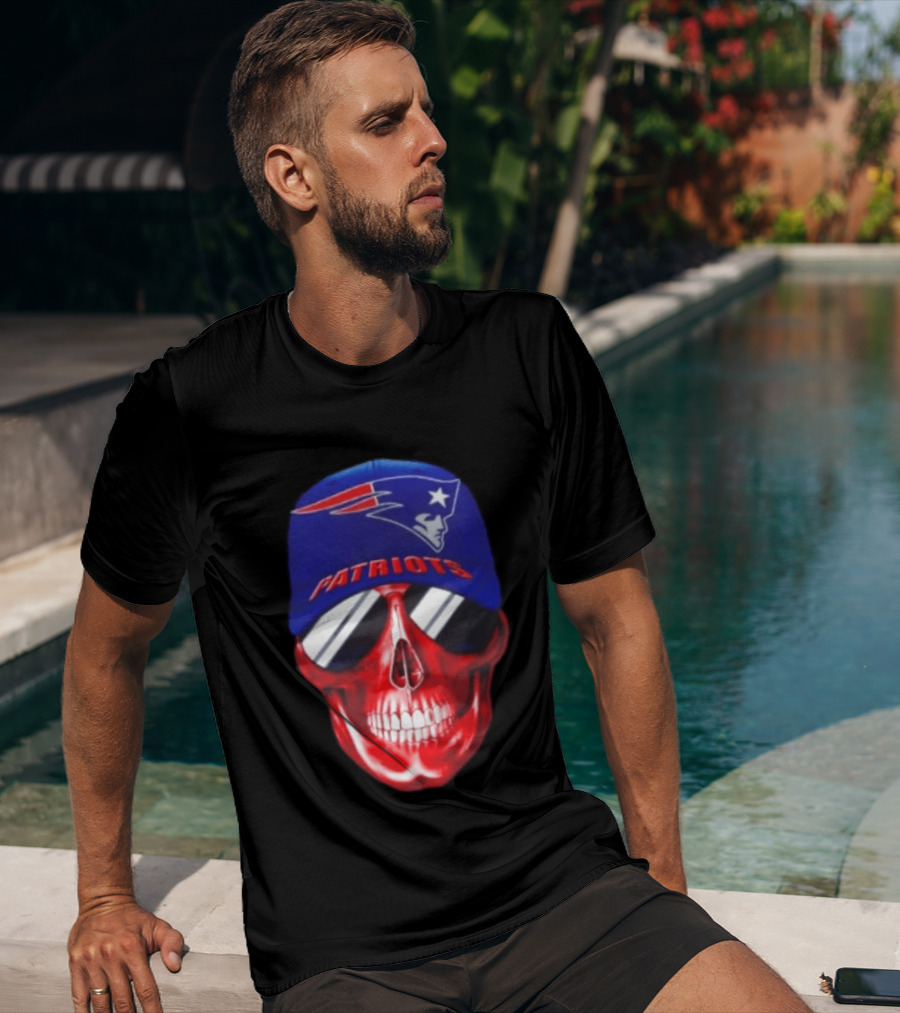 New England Patriots Cap Skull Smiling For Fans T-Shirt