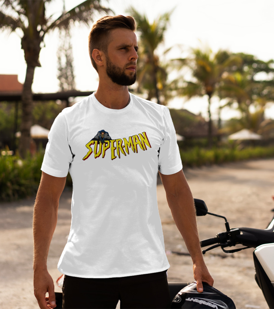 Batman Crouching On Superman Lettering DC Comics T-Shirt