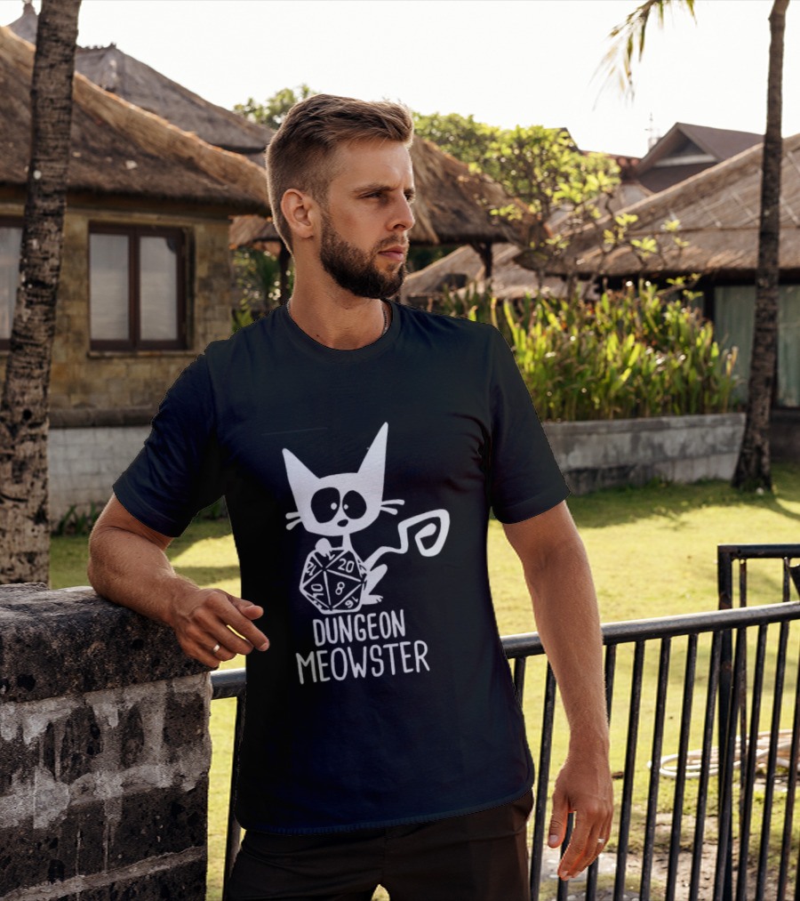 Dungeon Meowster Cat Holding D20 Dice Dungeons And Dragons T-Shirt
