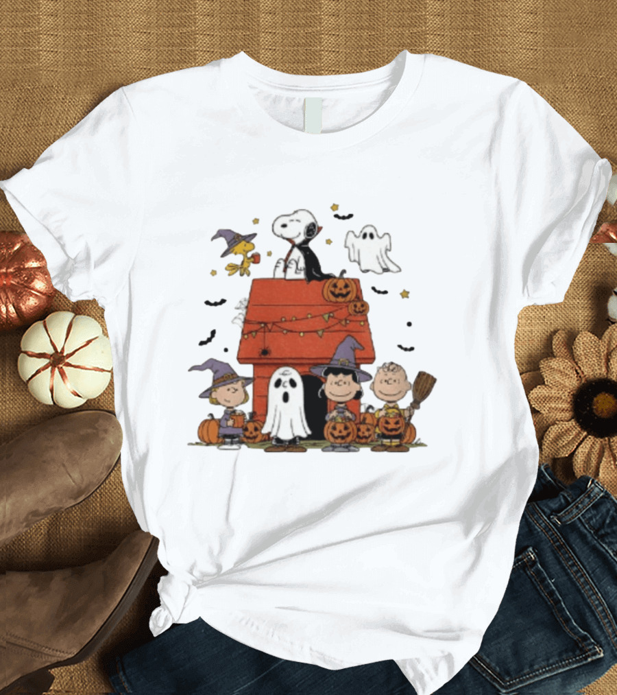 Snoopy Halloween Woodstock Ghost Pumpkins Charlie Brown Lucy 2025 T-Shirt