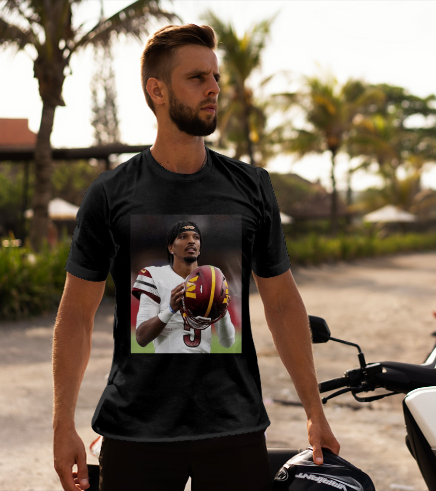 Washington Commanders Quarterback Jayden Daniels Football Player Sports T-Shirt