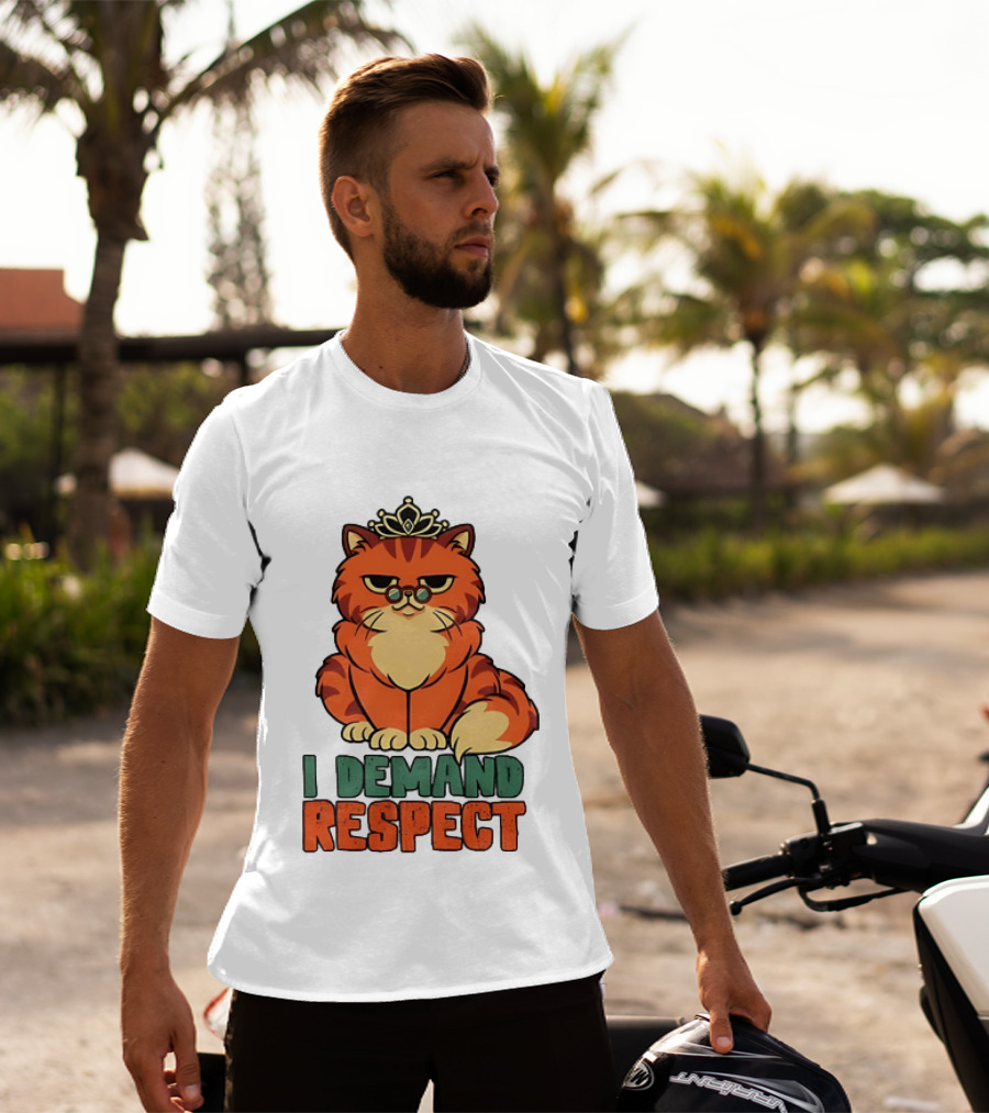 Cat With Crown I Demand Respect Pet Lover Distressed T-Shirt