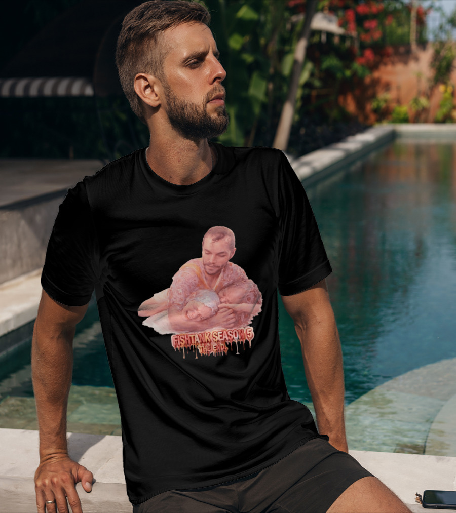 Fishtank Season 5 The End Dramatic Embrace Scene T-Shirt