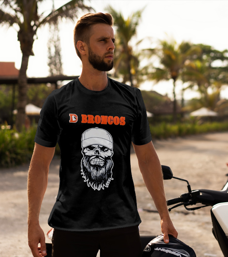Broncos Bearded Skull With Cap Football Fan T-Shirt