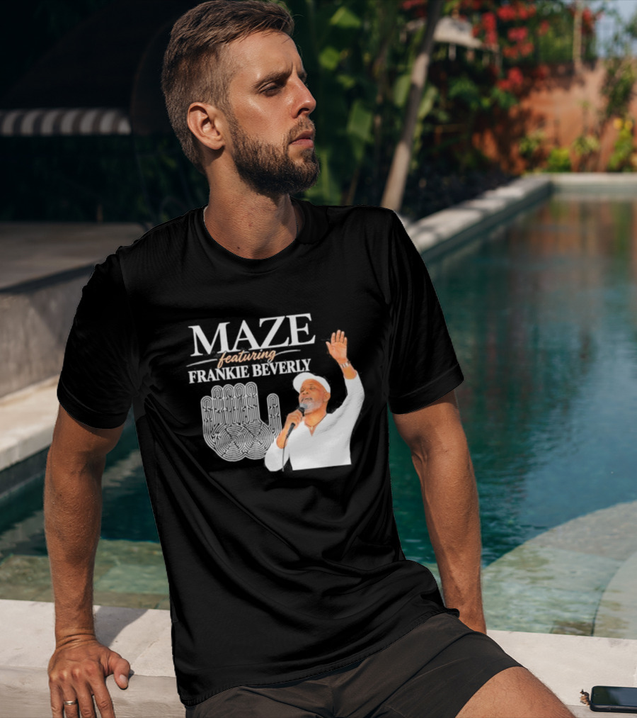 Maze Featuring Frankie Beverly White Outfit Microphone Performance Iconic Image T-Shirt