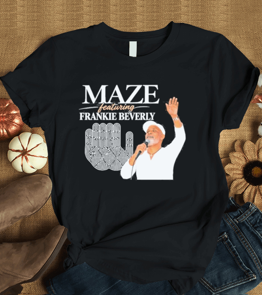 Maze Featuring Frankie Beverly White Outfit Microphone Performance Iconic Image T-Shirt