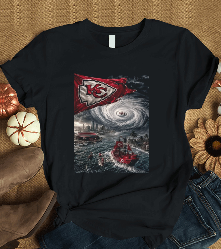 Tampa Bay You Better Start Boarding Up The Windows KC Football Storm Warning T-Shirt