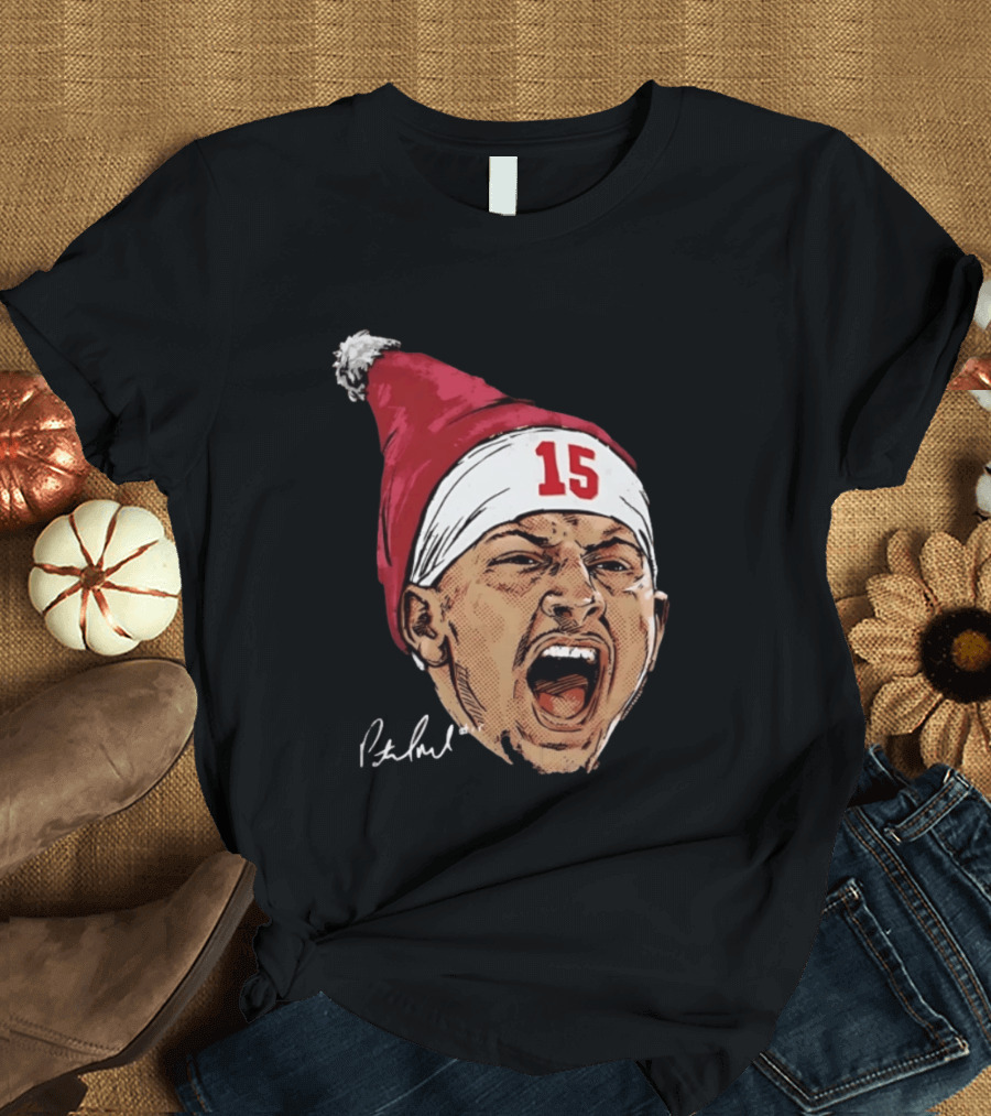 Pat Mahomes Screaming Face Red Santa Hat Number 15 Halftone Caricature T-Shirt