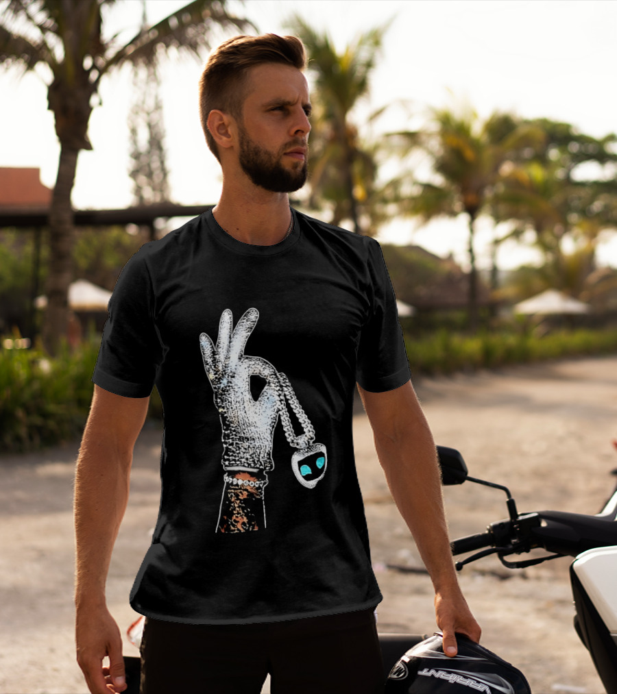 King Of Pop Sequin Glove Holding Alien Pendant T-Shirt