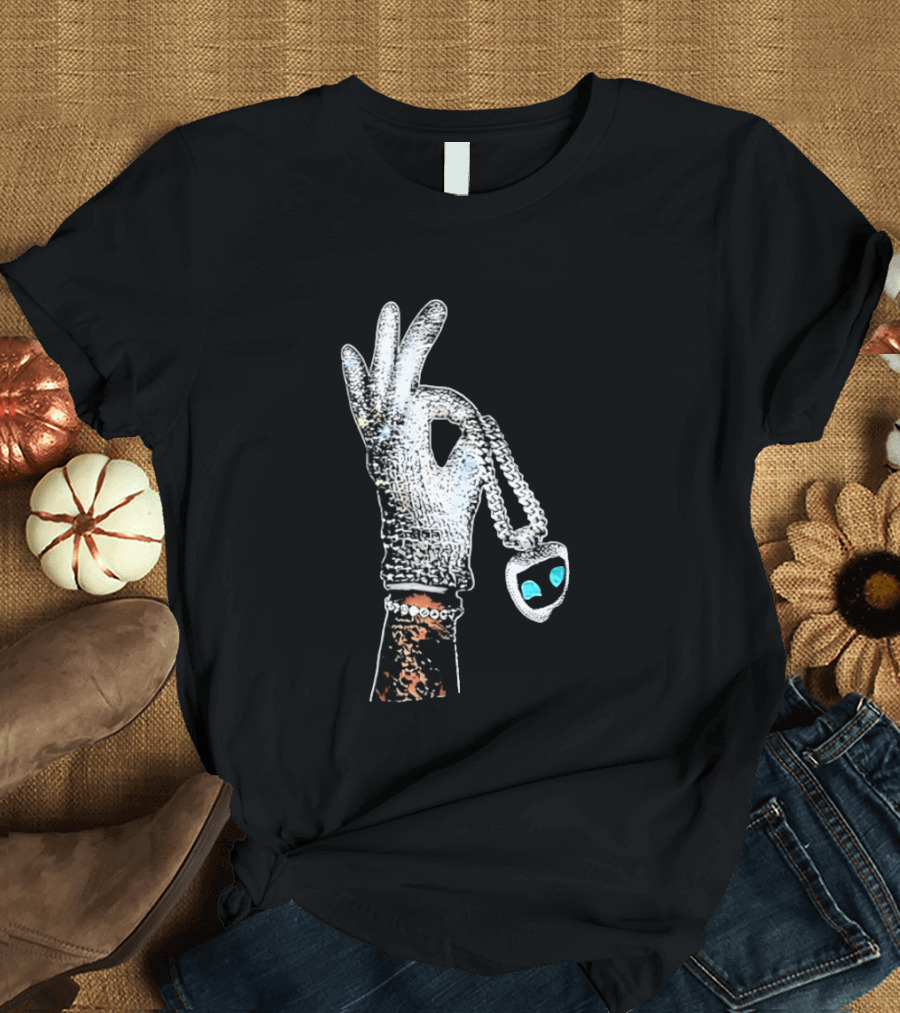 King Of Pop Sequin Glove Holding Alien Pendant T-Shirt