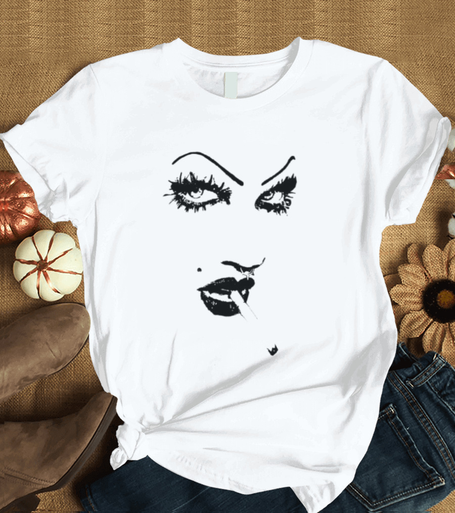 6Arelyhuman Store Digital Dancer Bold Face Card T-Shirt