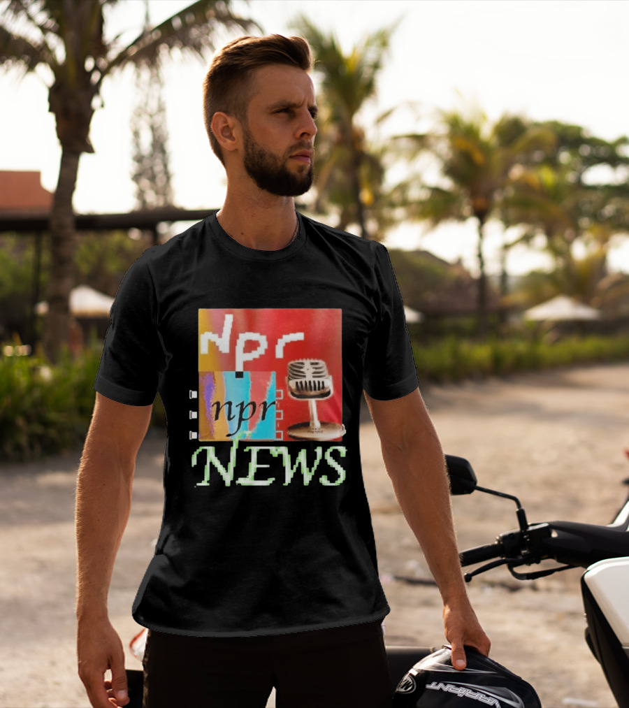 NPR News Public Radio Microphone Icon Podcast T-Shirt