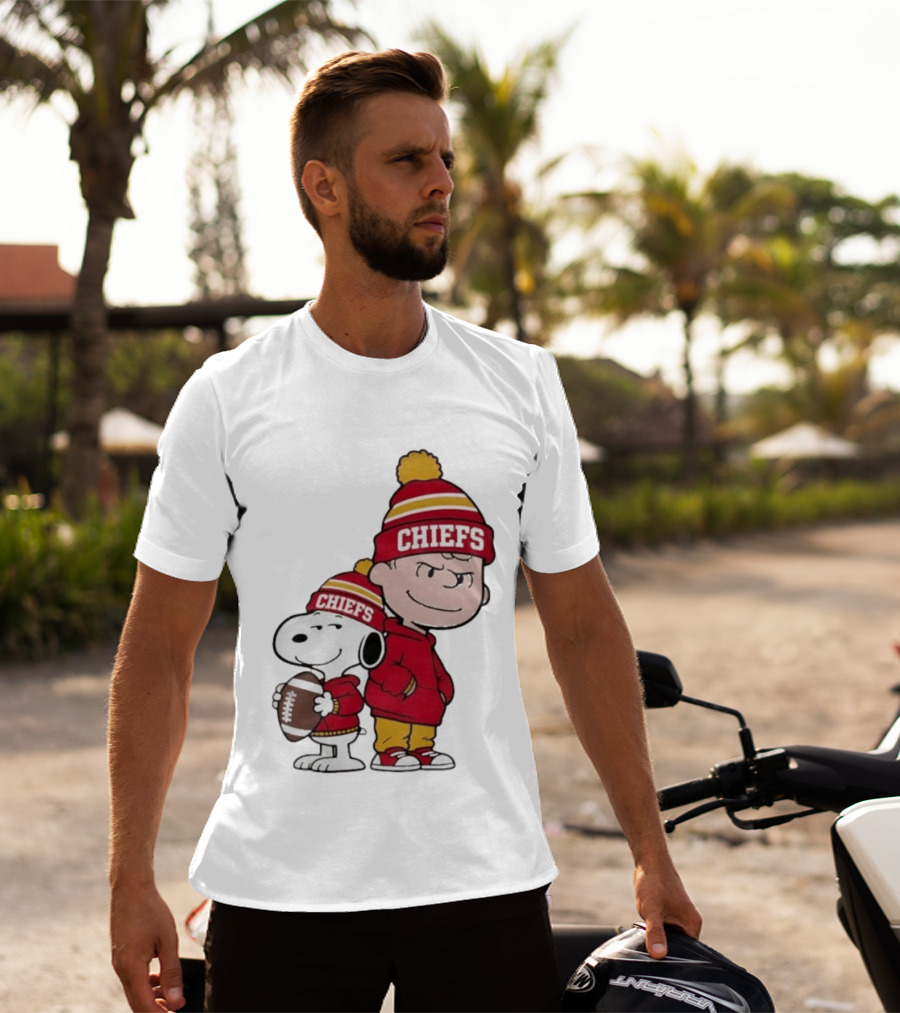 Snoopy And Charlie Brown Chiefs Football Fans Kansas City Chiefs T-Shirt