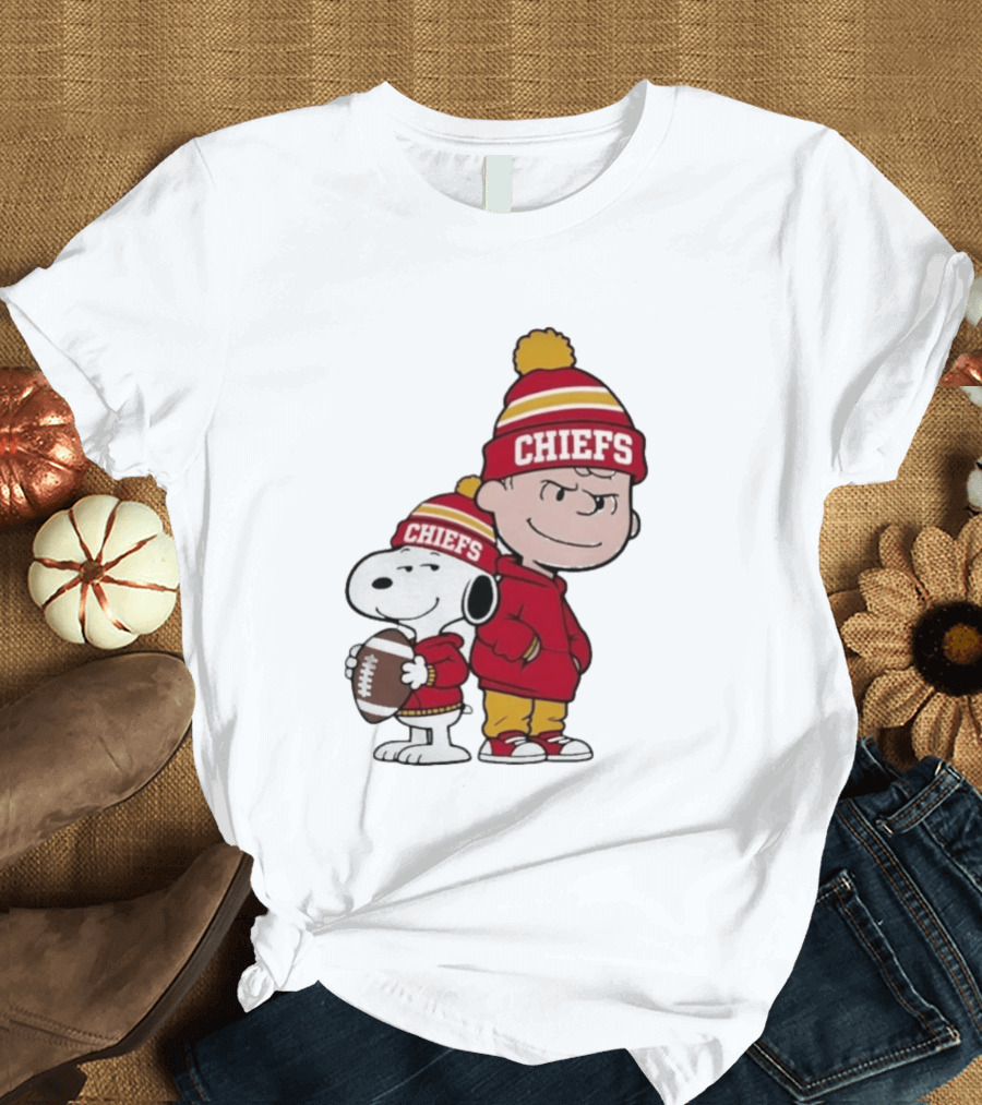 Snoopy And Charlie Brown Chiefs Football Fans Kansas City Chiefs T-Shirt