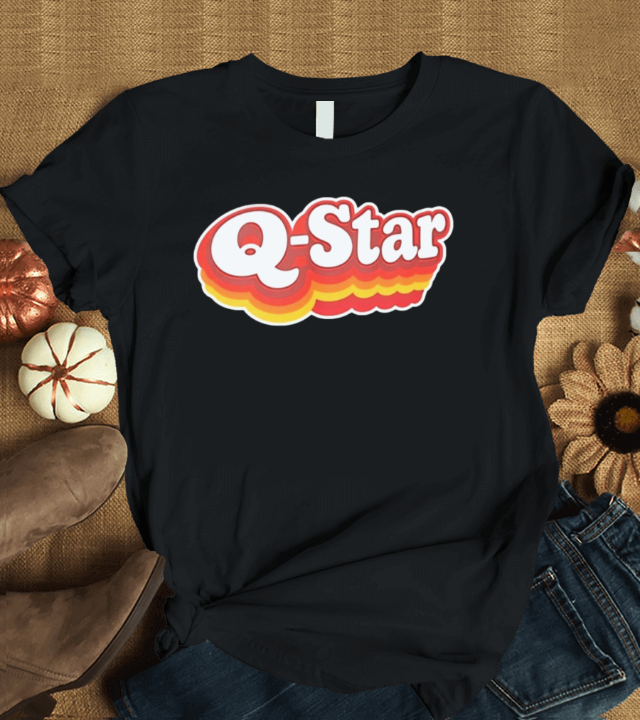 Q Star Vintage Retro Bold Font T-Shirt