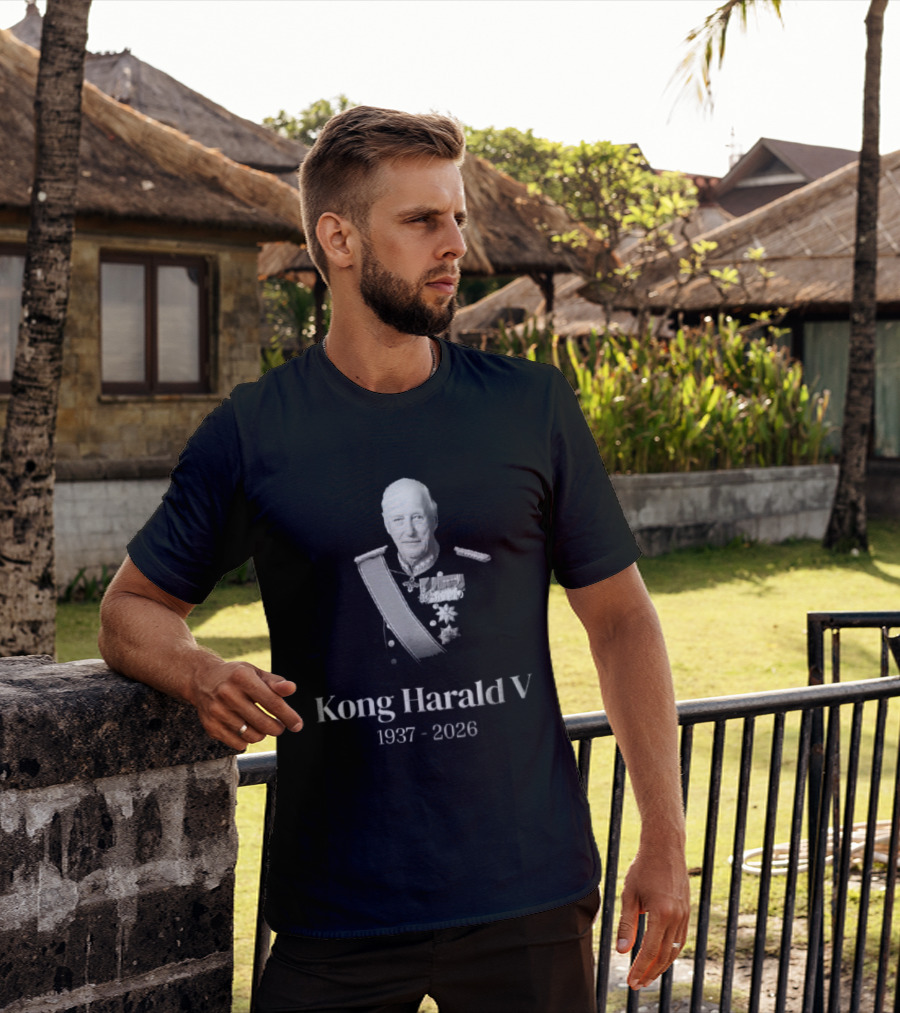 Kong Harald V 1937 2026 Military Uniform Medals Sash T-Shirt