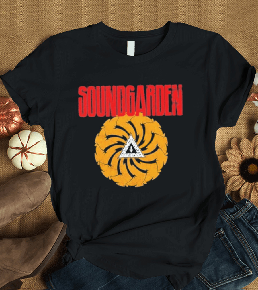 Soundgarden Badmotorfinger Album Grunge Rock Band T-Shirt