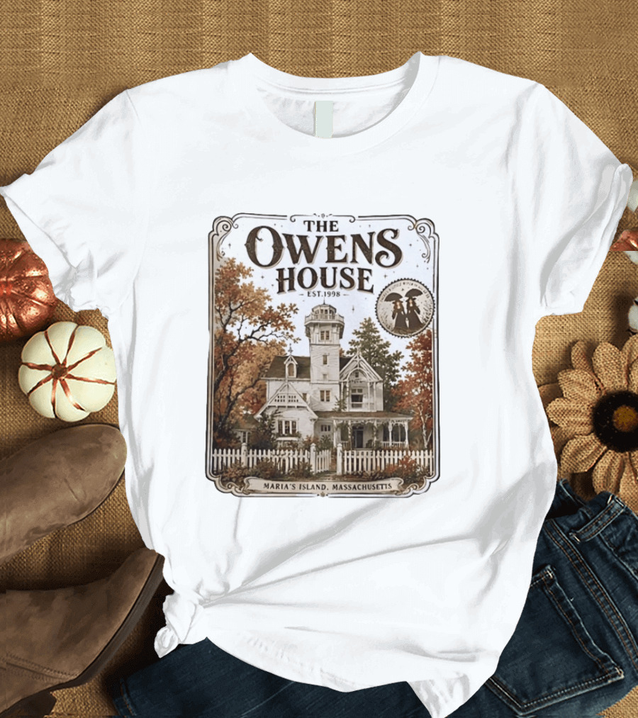 The Owens House Est 1998 Maria's Island Massachusetts Vintage Gothic Mansion T-Shirt