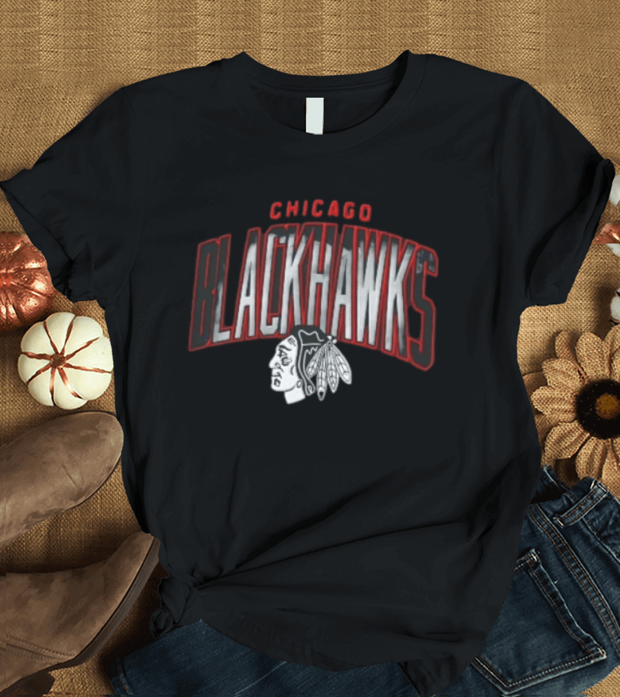 Chicago Blackhawks NHL Arched Smoky Monochrome T-Shirt