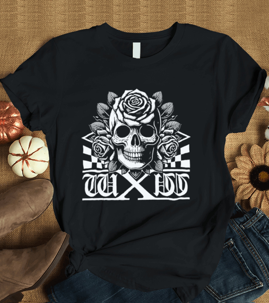 W X W Skull Roses Checkered Goth T-Shirt