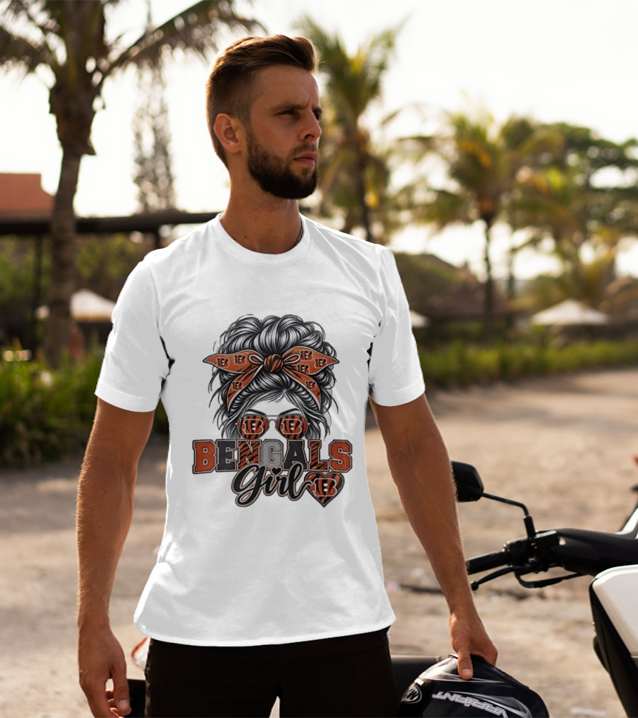Bengals Girl Messy Bun Fan With Glasses And Bow T-Shirt