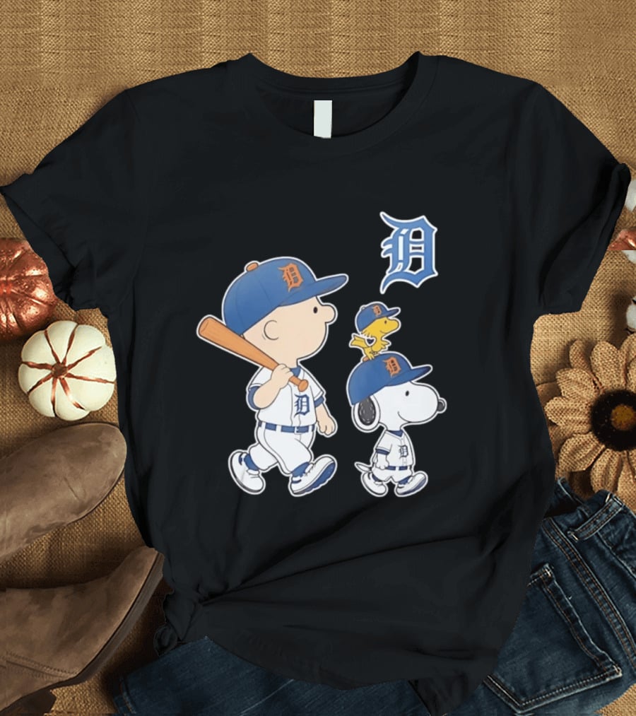 Charlie Brown Snoopy Woodstock Detroit Tigers Baseball Peanuts T-Shirt