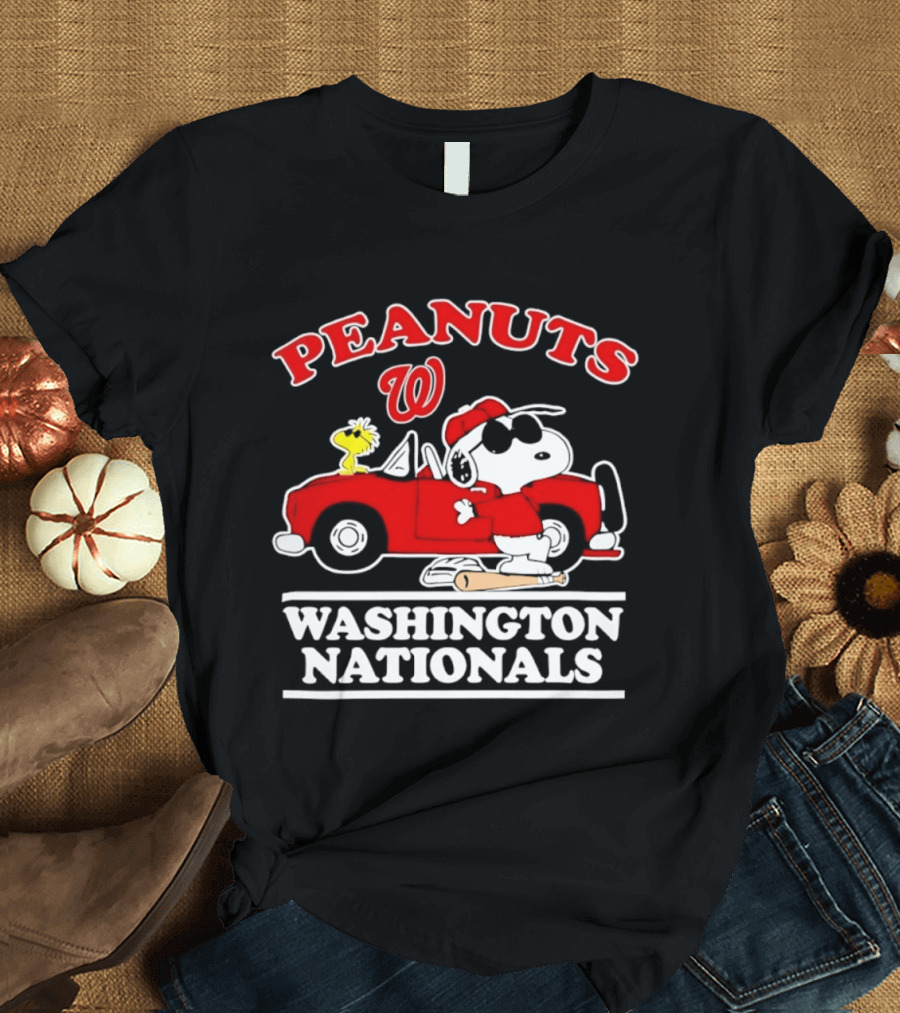 Peanuts Snoopy Woodstock Washington Nationals Baseball Car T-Shirt