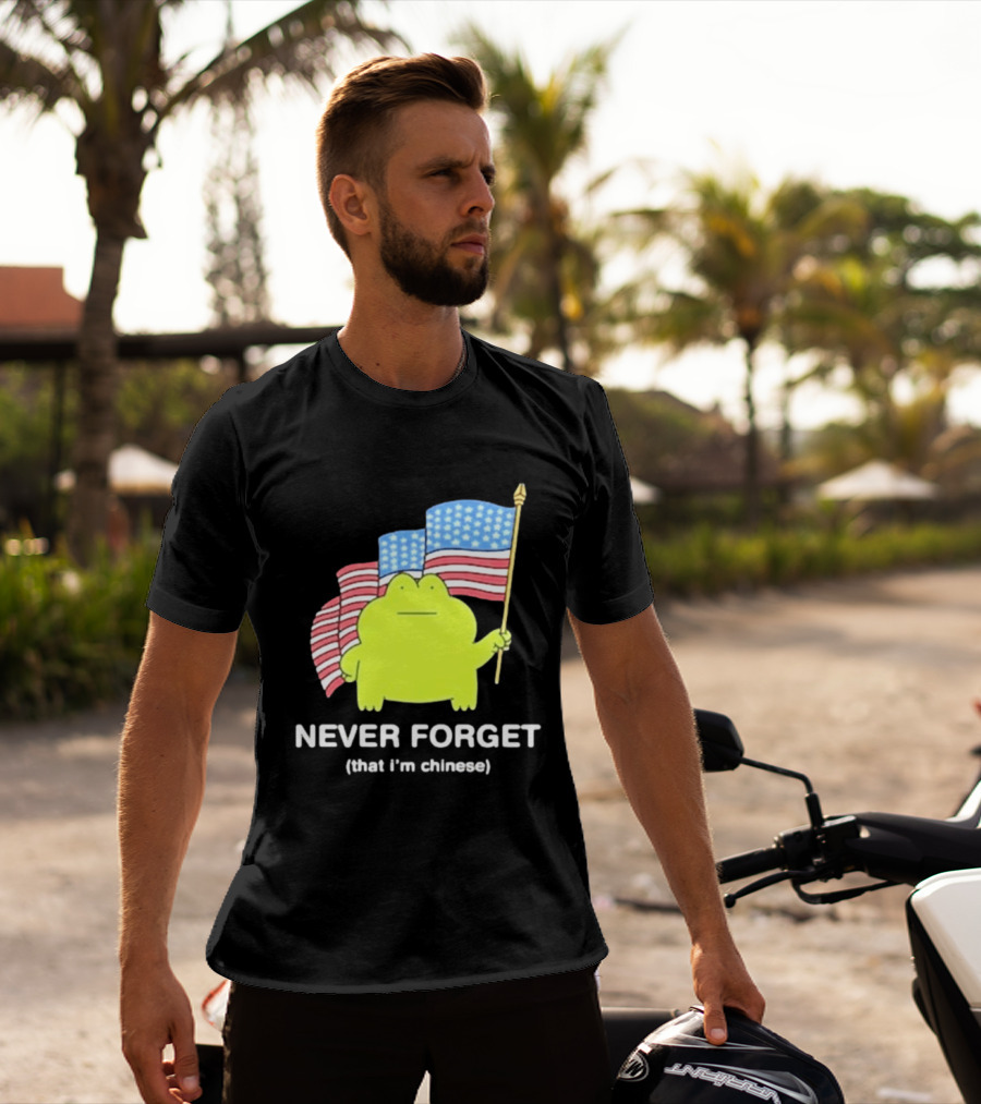 Frog Holding American Flags Never Forget That I'm Chinese T-Shirt