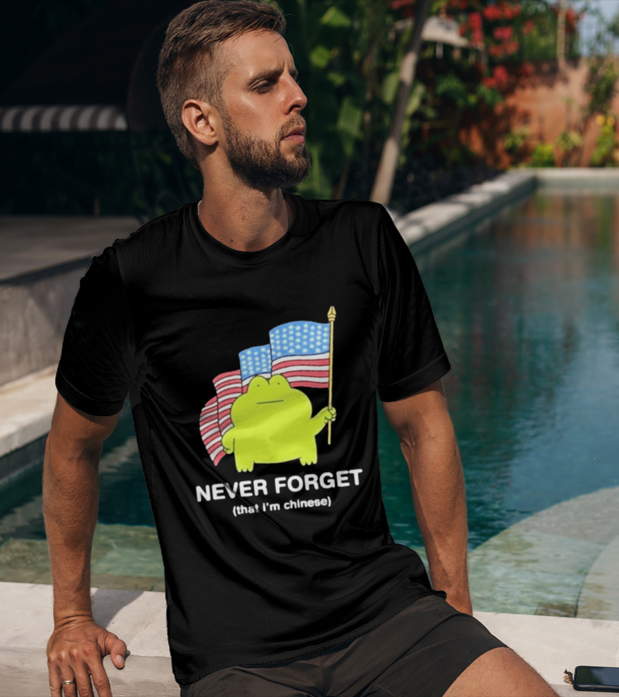 Frog Holding American Flags Never Forget That I'm Chinese T-Shirt