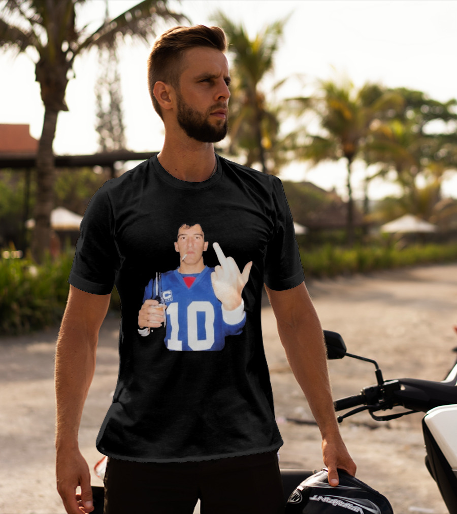 Eli Manning Jersey Smoking Gesture Middle Finger 10 T-Shirt