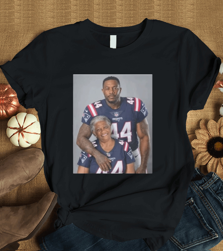 New England Patriots Jahlani Tavai 44 Mom Football Family Game Day 2026 T-Shirt