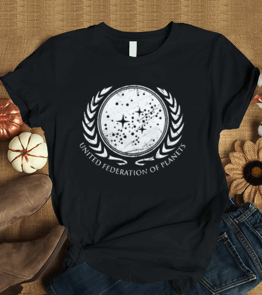 United Federation Of Planets Distressed Star Field Laurel Wreath T-Shirt