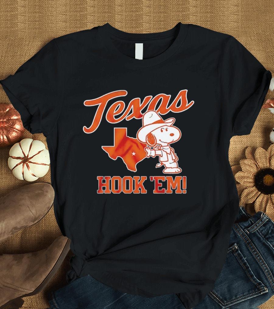 Texas Snoopy Hook 'Em Peanuts Cowboy Spirit T-Shirt