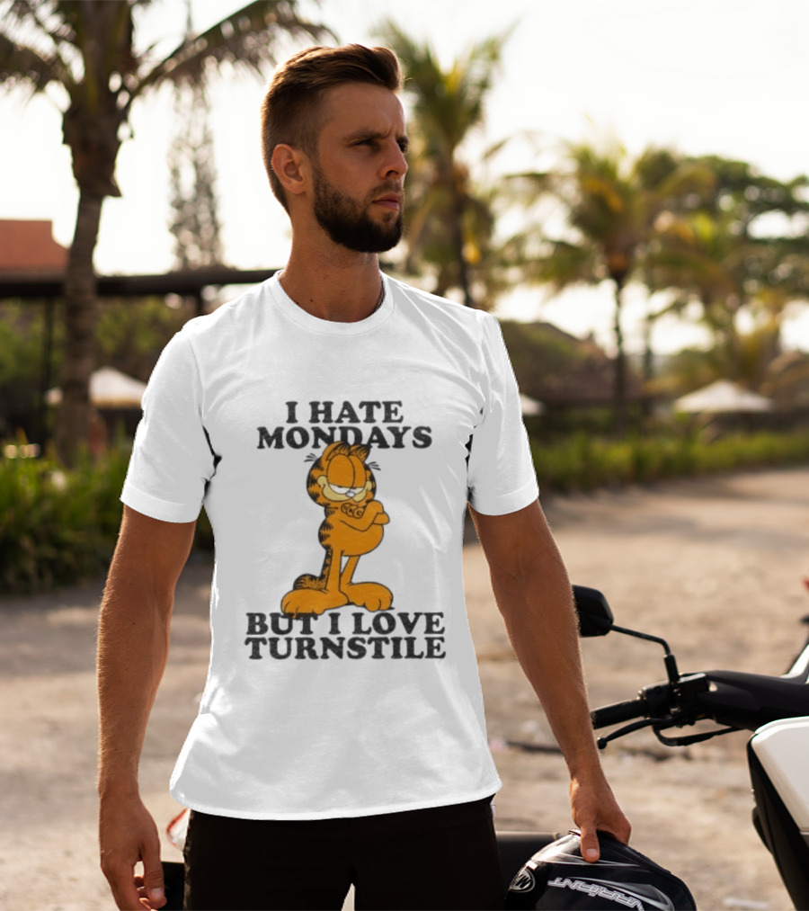 I Hate Mondays Lasagna Cat Love Turnstile T-Shirt