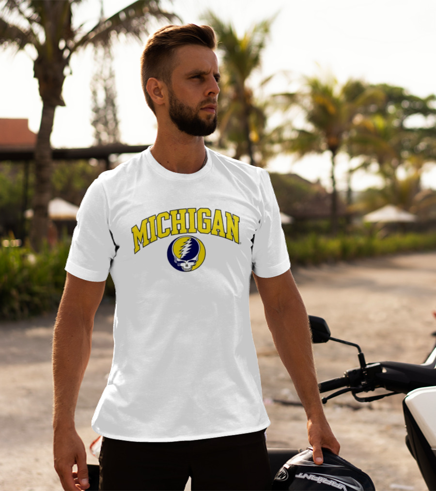 Michigan Wolverines Grateful Dead 2026 Collaboration Lightning Skull T-Shirt